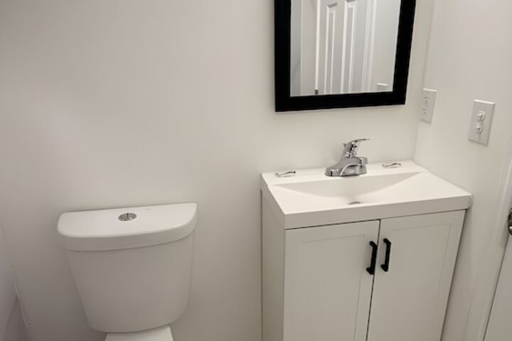 Room 3 of 6