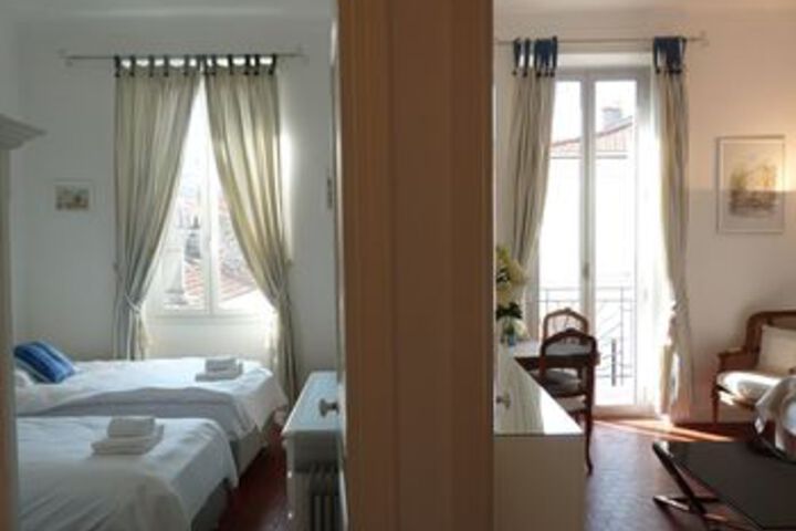 Room 11 of 47