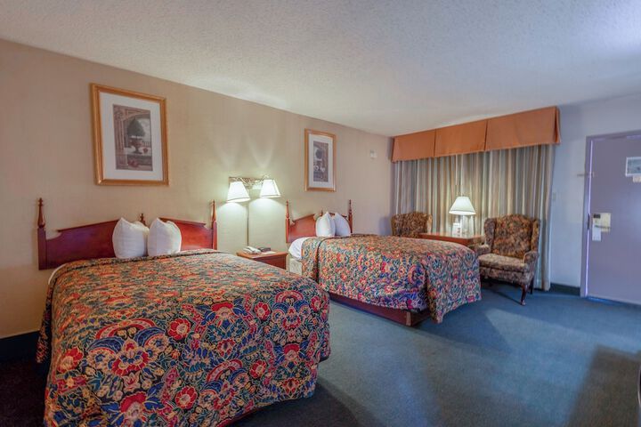 Room 13 of 68