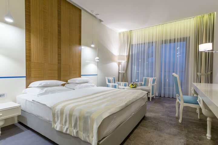 Room 10 of 31