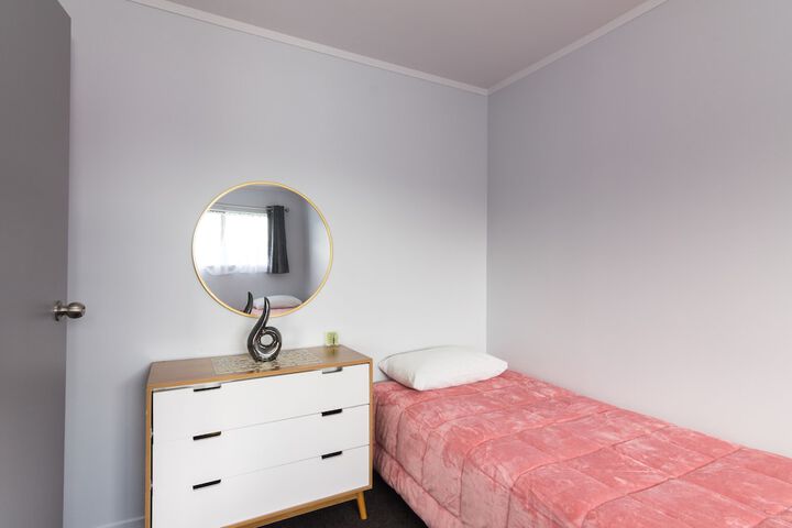 Room 6 of 54