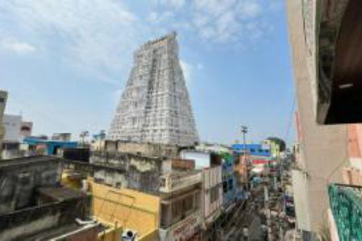 Royal Seshu Residency Home stay