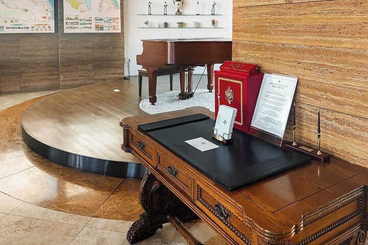 Lobby Entry