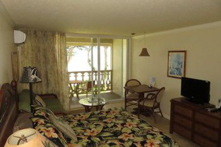 Room 143 of 268