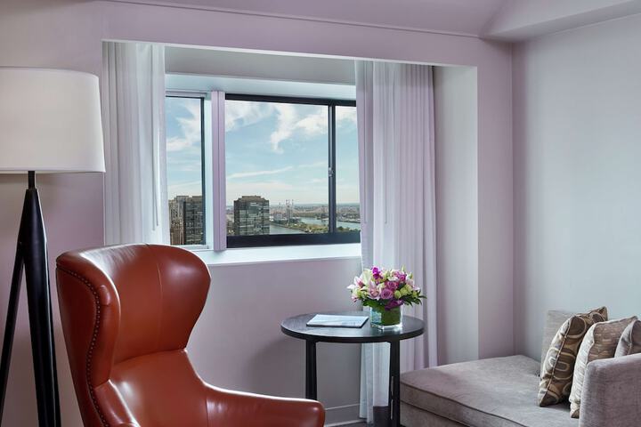 Room 43 of 108