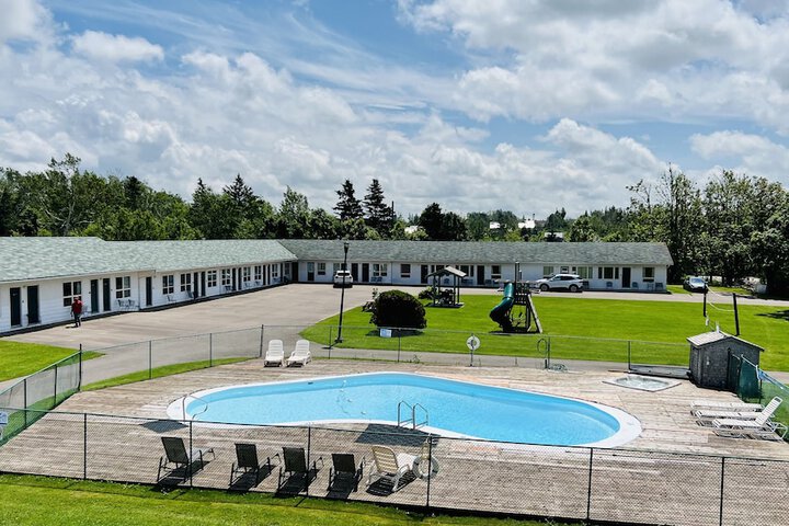 Pool 49 of 81