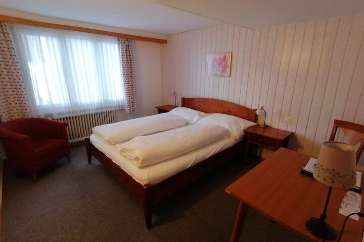 Room 15 of 76