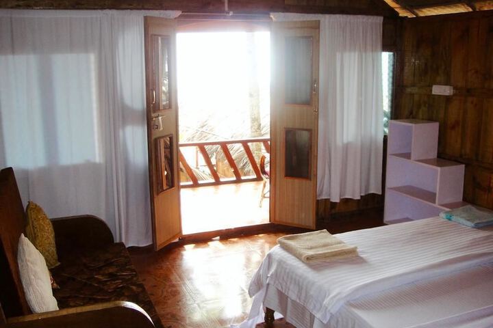 Room 10 of 78
