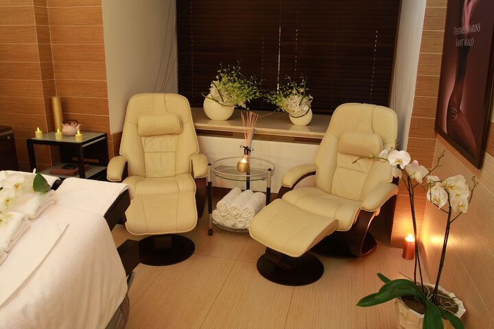 Spa 210 of 339