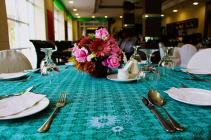 Dining 35 of 39