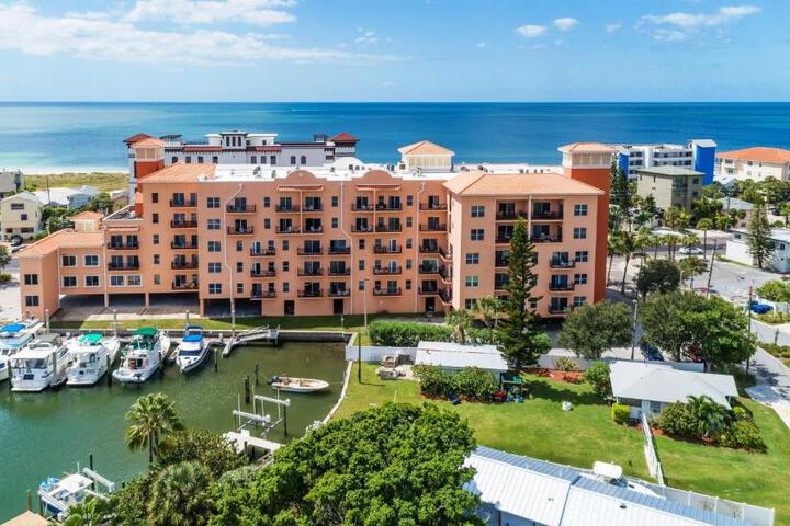 Image of Madeira Bay Resort II by Travel Resort Services