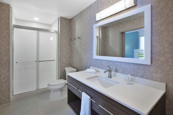 Bathroom shower