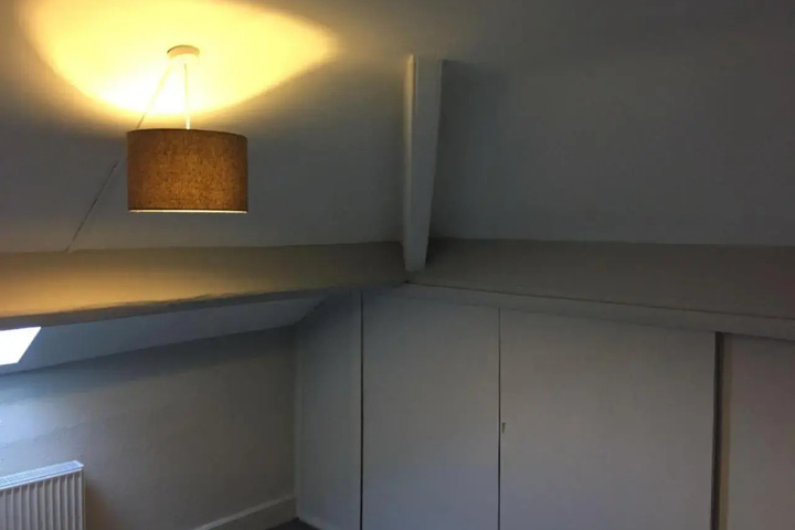 Room 10 of 15