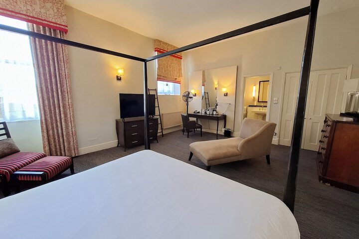 Room 14 of 71