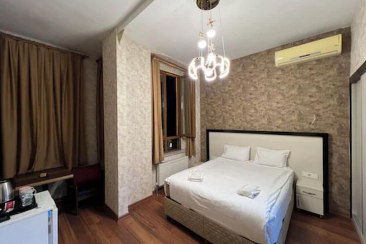 Room 31 of 74