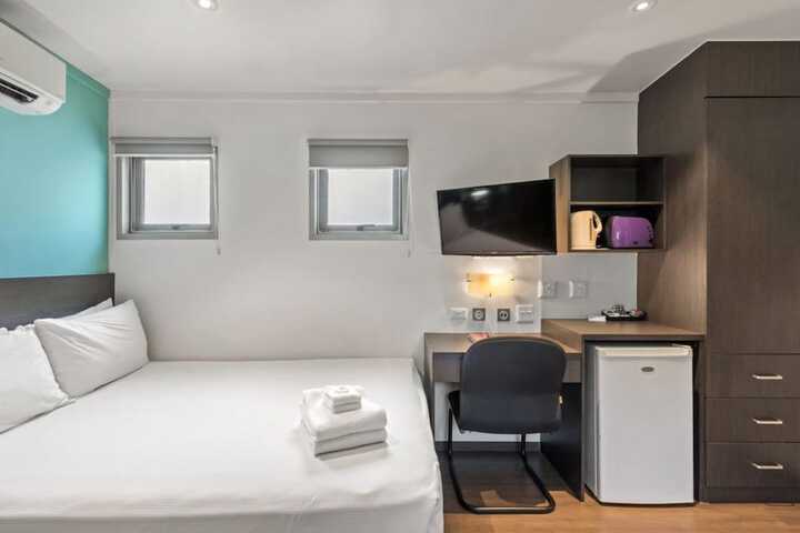 Room 14 of 72