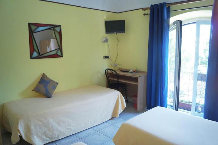 Room 19 of 40