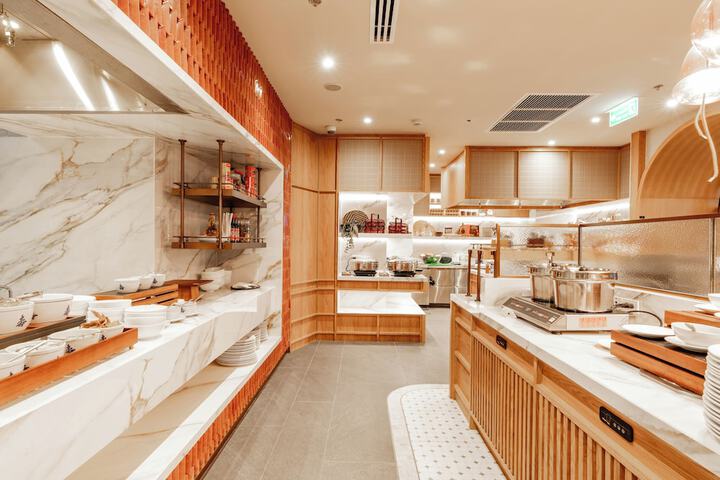 Dining 143 of 210
