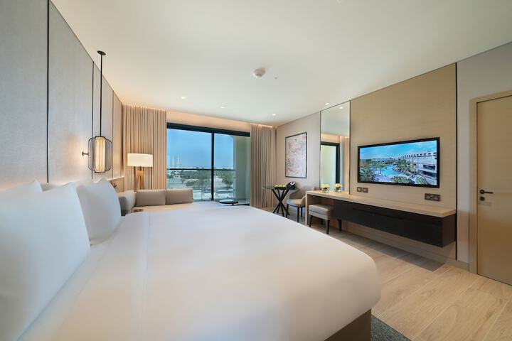 Room 48 of 180