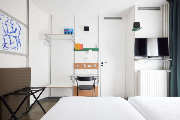 Room 25 of 50