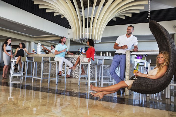 Hotel Interior 5 of 147