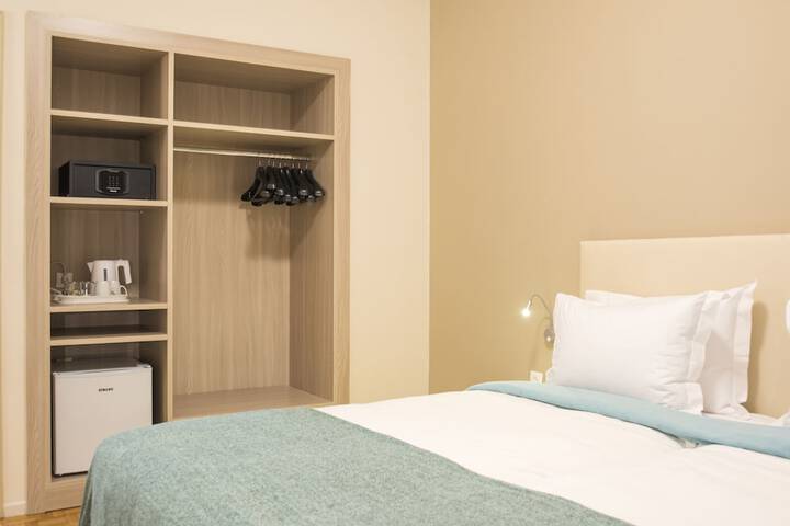 Room 11 of 35