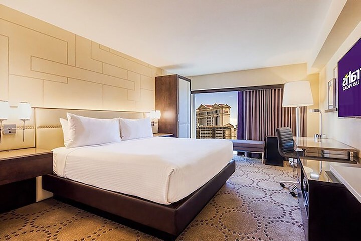 Valley Deluxe Room 1 King (34 of 41)