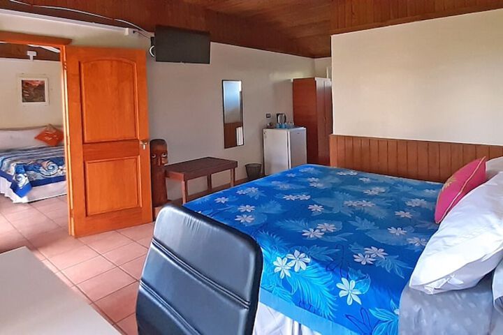 Room 7 of 37
