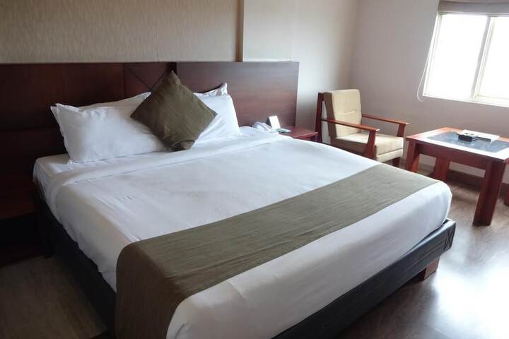Room 5 of 27