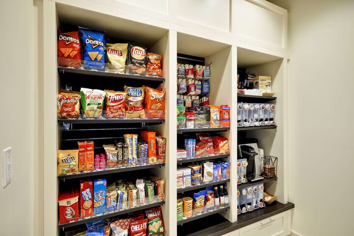 Snack bar