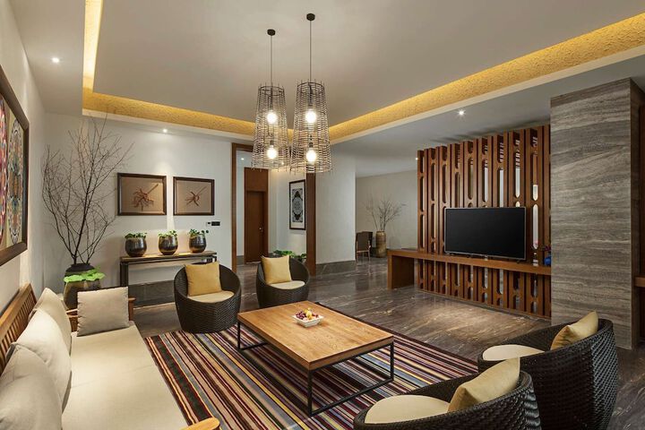 Room 3 of 22