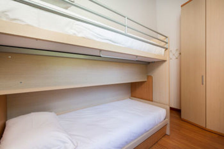 Room 192 of 450