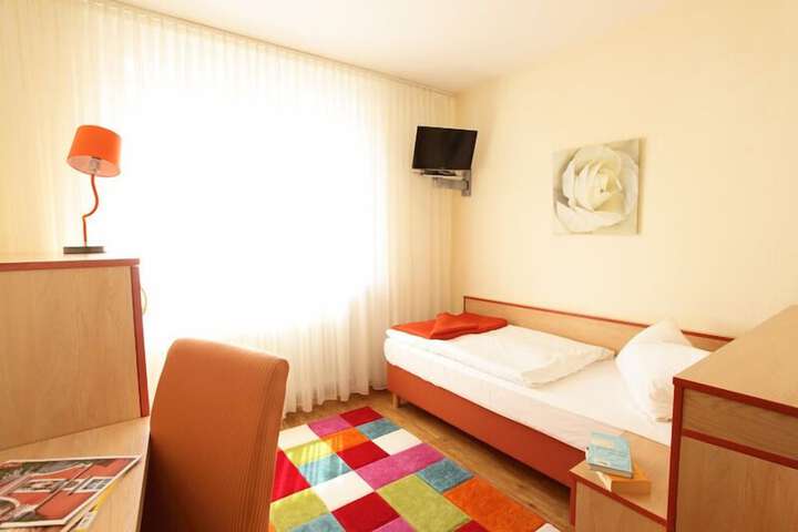 Room 26 of 72