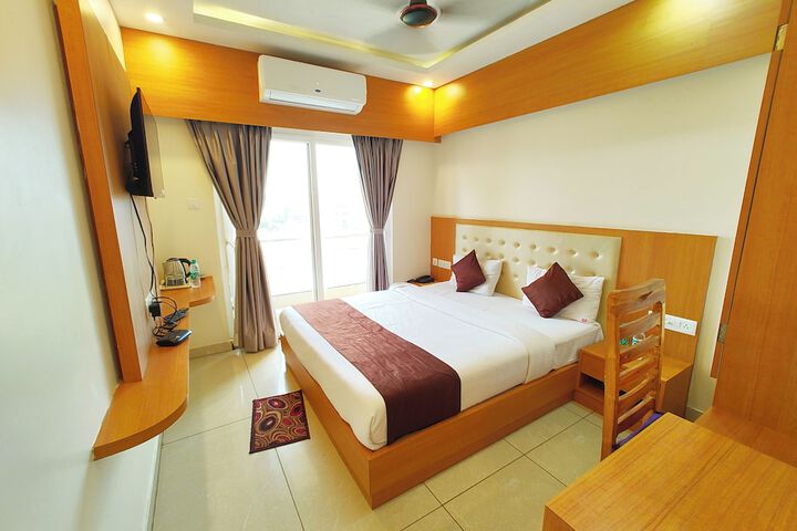 Room 2 of 27