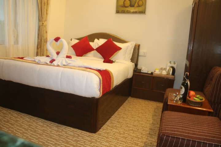 Room 3 of 6
