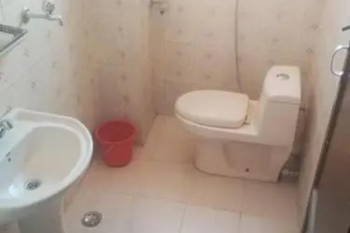 Room 15 of 15