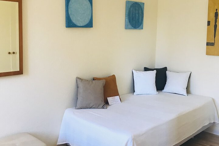 Room 6 of 43