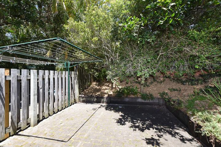 Hotel Exterior 13 of 15