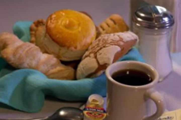 Breakfast/Coffee Service 33 of 44