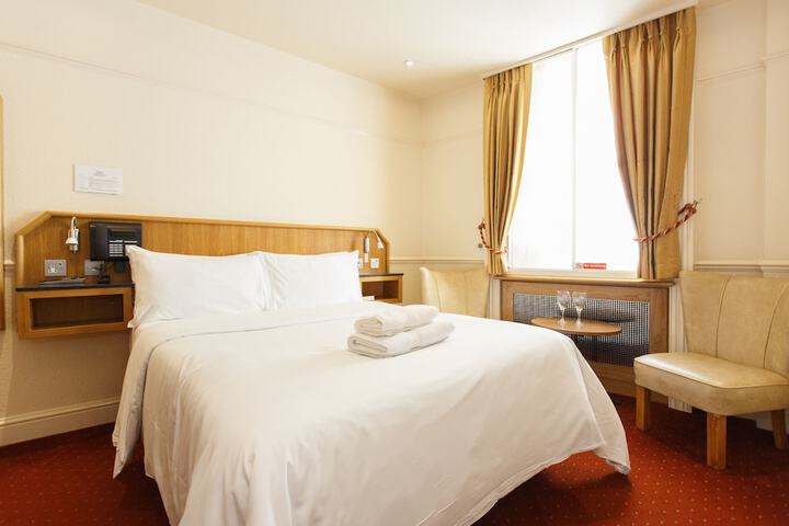 Room 14 of 31