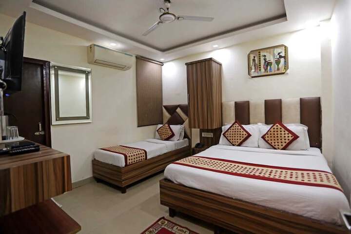 Room 18 of 46