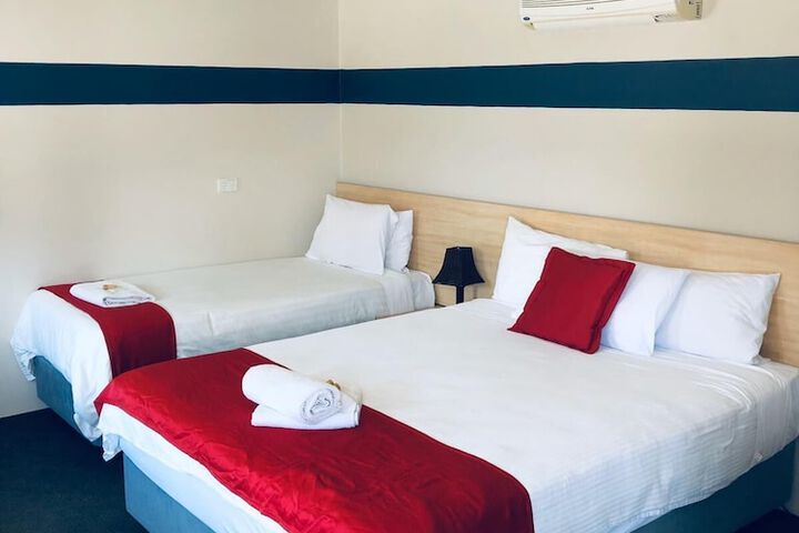 Room 8 of 36