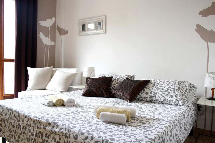 Room 9 of 50
