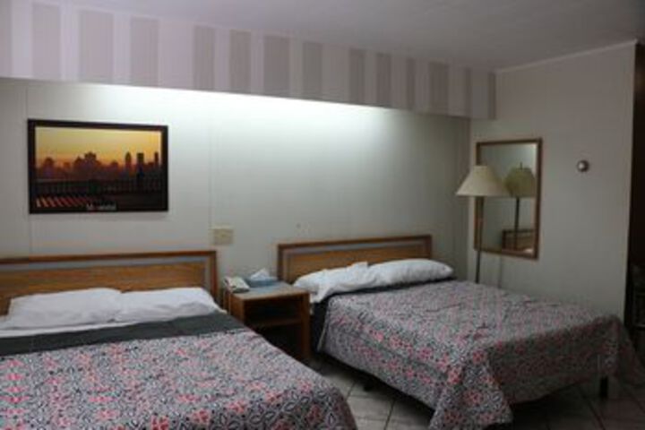 Room 33 of 54