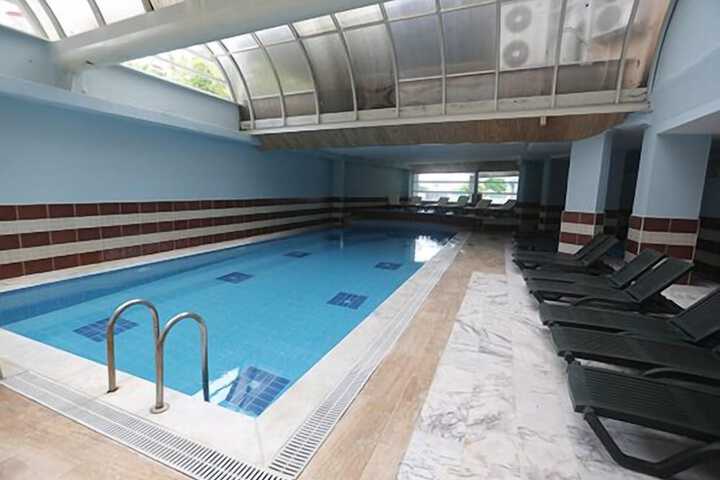 Pool 42 of 58