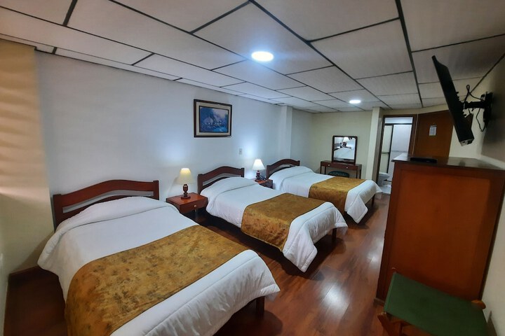 Room 2 of 13