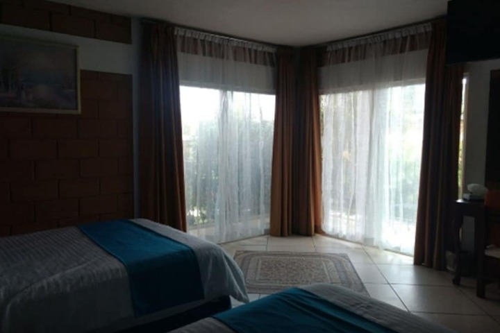 Room 7 of 65