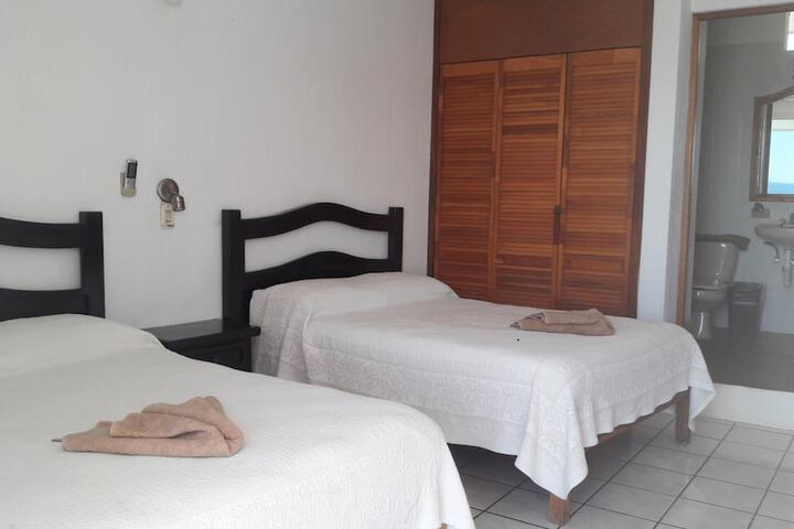 Room 7 of 43