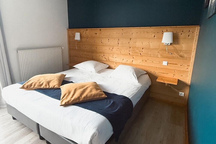 Room 25 of 115