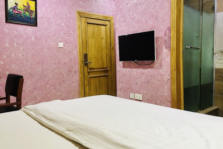 Room 7 of 35